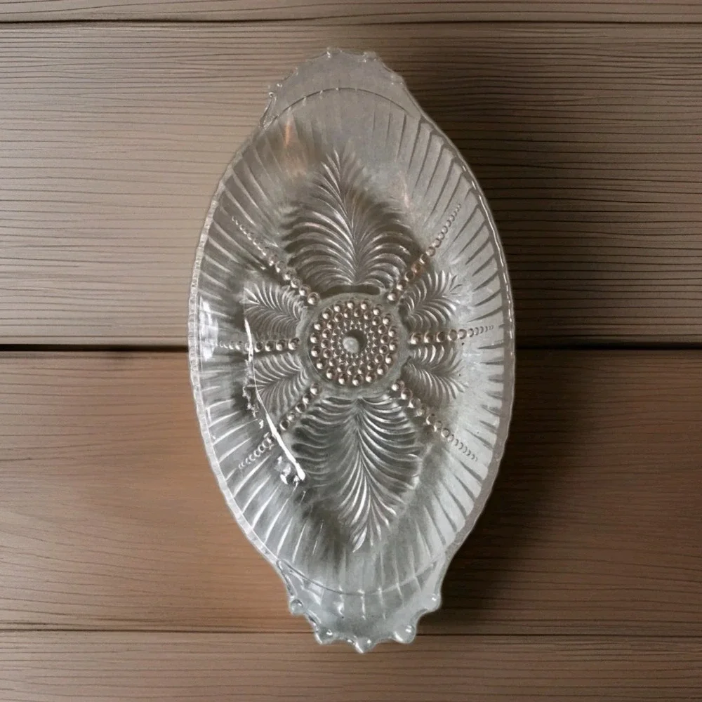 Vintage‎ Anchor Hocking Feather and Pearl Relish Dish Depression Glass EXC